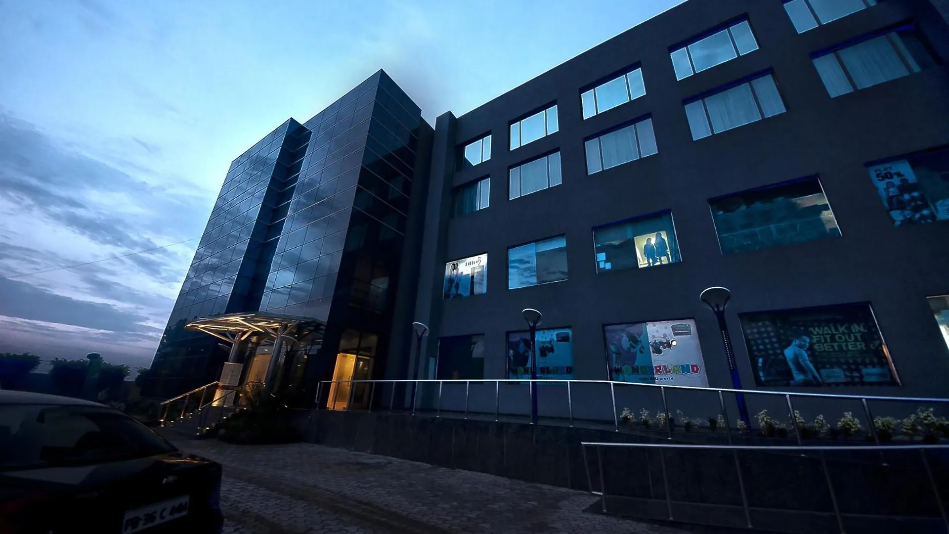 The Golden Plaza Hotel Panchkula