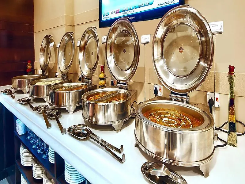 The Golden Plaza Hotel Panchkula 4*,  Hindistan